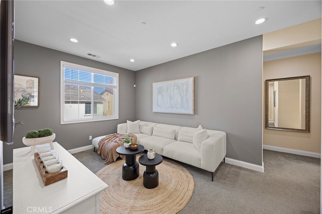 MLS #OC25274219 image #18