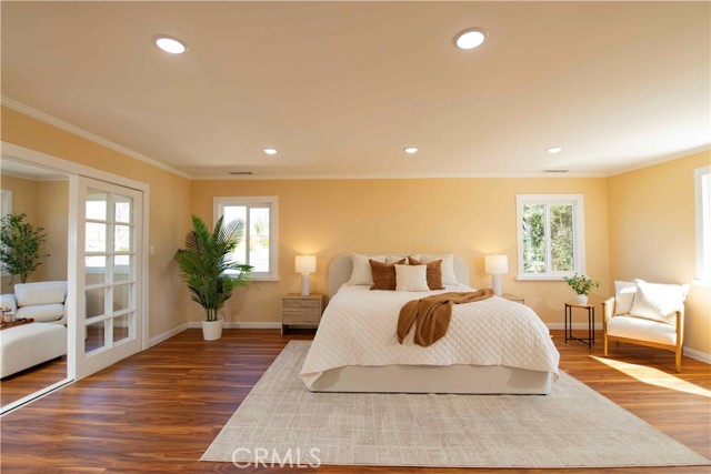 Detail Gallery Image 42 of 55 For 1305 W Riverside, Burbank,  CA 91506 - 4 Beds | 2 Baths