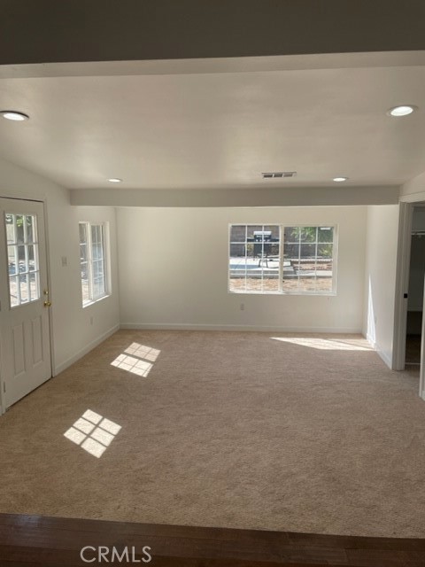 Detail Gallery Image 4 of 12 For 21806 Bryant St, Canoga Park,  CA 91304 - 5 Beds | 3 Baths