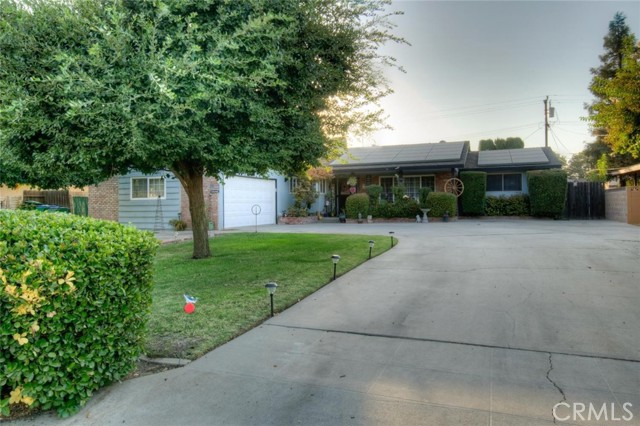 918 S Sunnyside Avenue, Fresno CA: https://media.crmls.org/medias/a6c23e6d-b14d-40a9-9ebe-d23a355ff4bb.jpg