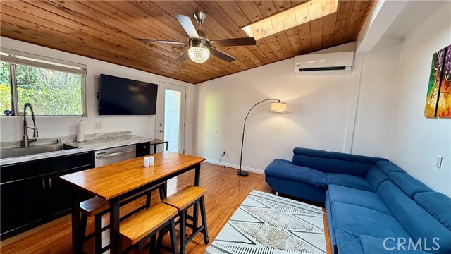 7950 Capistrano Avenue, West Hills CA: https://media.crmls.org/medias/a6c26d6b-956d-4982-ab3a-4da6a0e569ef.jpg