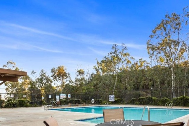 Detail Gallery Image 3 of 3 For 2306 Applewood Cir, Fullerton,  CA 92833 - 3 Beds | 2/1 Baths