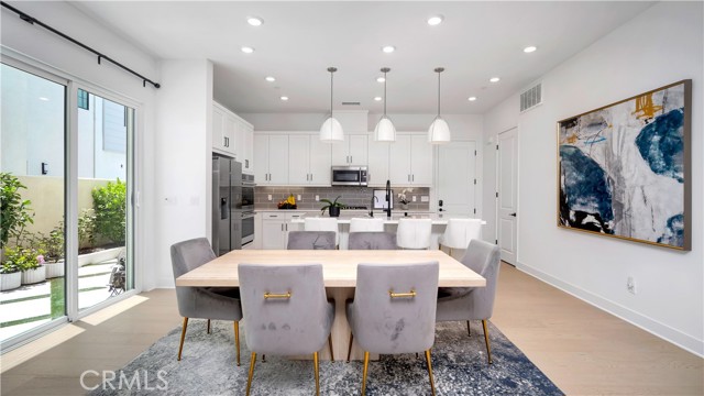 Detail Gallery Image 8 of 69 For 138 Yugen, Irvine,  CA 92618 - 4 Beds | 3/1 Baths