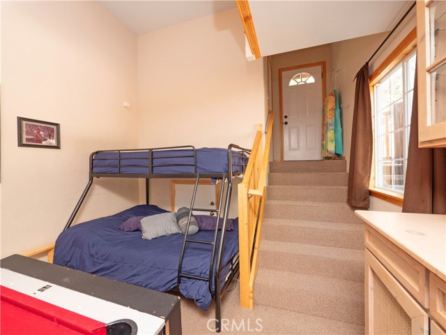 42531 Cedar Ave, Big Bear Lake CA: https://media.crmls.org/medias/a6c38745-432f-4e99-98b8-aa4f8289d145.jpg