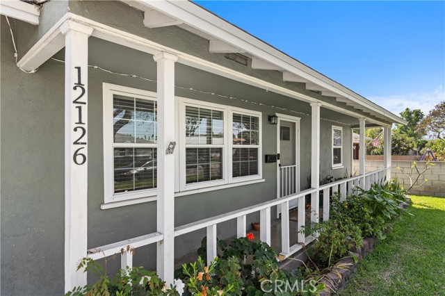 Detail Gallery Image 2 of 5 For 12126 Oracle St, Norwalk,  CA 90650 - 2 Beds | 1 Baths