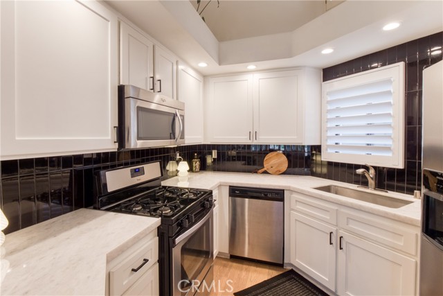 Detail Gallery Image 11 of 38 For 17202 Corbina Ln #205,  Huntington Beach,  CA 92649 - 1 Beds | 1 Baths