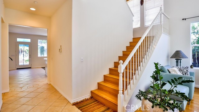 Detail Gallery Image 11 of 57 For 21817 Charlotte Ct, Canoga Park,  CA 91304 - 5 Beds | 2/1 Baths