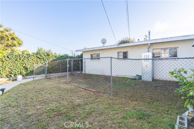 Detail Gallery Image 14 of 19 For 4487 W 131st St, Hawthorne,  CA 90250 - 2 Beds | 1 Baths