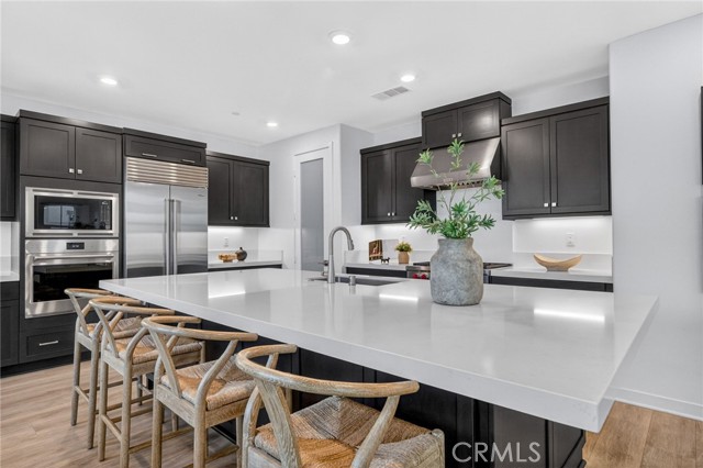 Front Image Thumbnail for CROC26069213