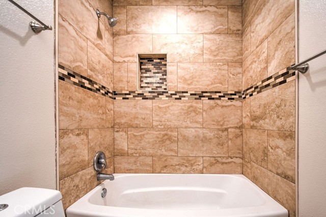 Detail Gallery Image 26 of 38 For 22901 Leo Ln, Lake Forest,  CA 92630 - 4 Beds | 2/1 Baths