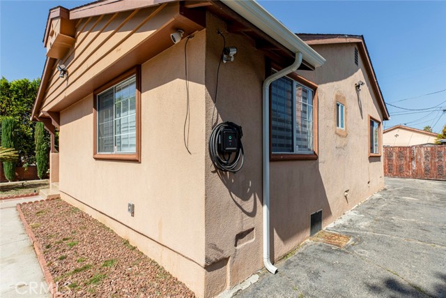 Detail Gallery Image 47 of 57 For 7106 Teesdale Ave, North Hollywood,  CA 91605 - 3 Beds | 2 Baths