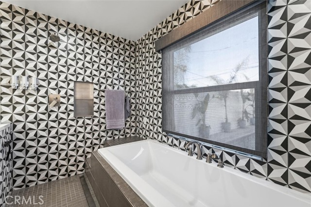 Detail Gallery Image 29 of 34 For 4415 Lime, Long Beach,  CA 90807 - 4 Beds | 3 Baths