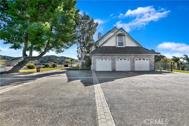 46366 Sandia Creek Drive, Temecula CA: https://media.crmls.org/medias/a6c5293c-75d0-4cd3-a6bd-7b6c16c7f542.jpg