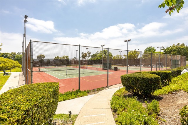 Detail Gallery Image 37 of 42 For 13526 La Jolla Cir #207-D,  La Mirada,  CA 90638 - 2 Beds | 2 Baths