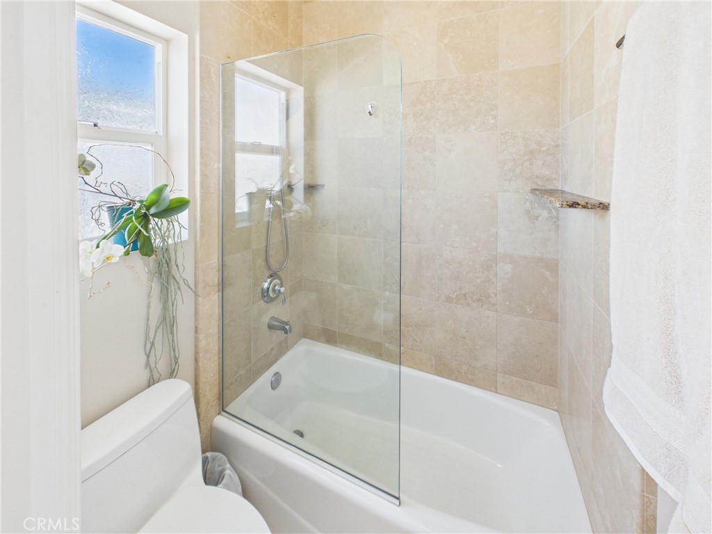 MLS #OC26138330 image #23