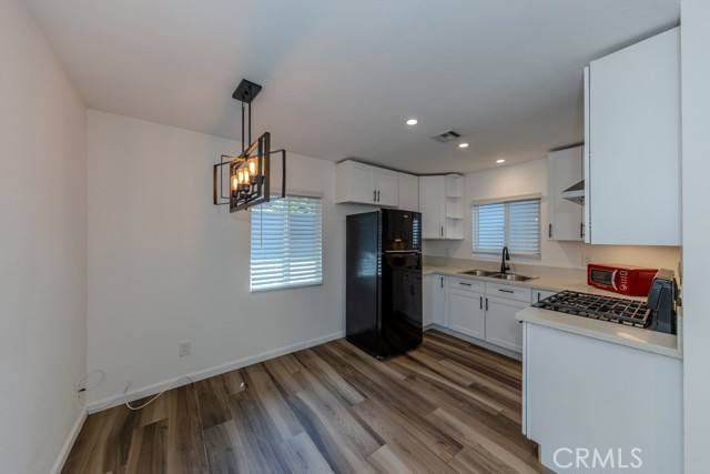 4712 Townsend Avenue, Los Angeles CA: https://media.crmls.org/medias/a6c7377e-2575-498e-ac59-f9ce9199586d.jpg
