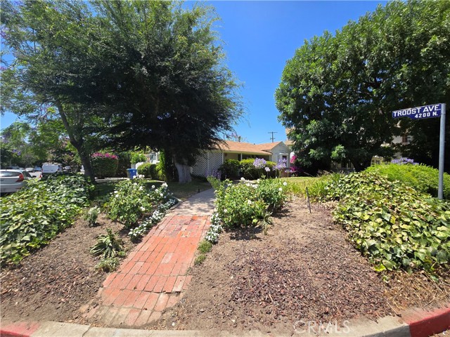 11636 Valley Spring Lane, Studio City CA: https://media.crmls.org/medias/a6c7ce63-167d-422f-8eb5-7dbe0ffa10c1.jpg