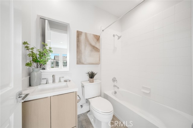 211 Wild Flower, Lake Forest CA: https://media.crmls.org/medias/a6c807db-df77-4fb2-84e1-0712e48ef6c2.jpg