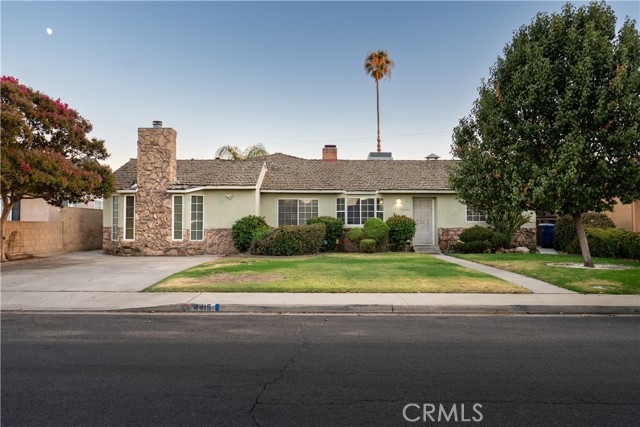 Detail Gallery Image 1 of 1 For 4415 Joanne Ave, Bakersfield,  CA 93309 - 4 Beds | 2 Baths