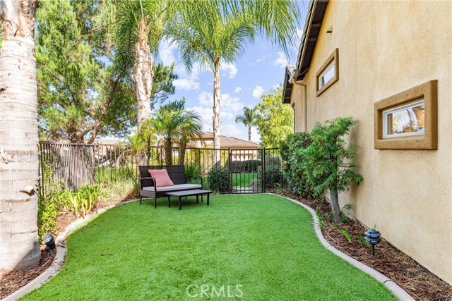 Detail Gallery Image 37 of 48 For 24217 Fawnskin, Corona,  CA 92883 - 2 Beds | 2 Baths