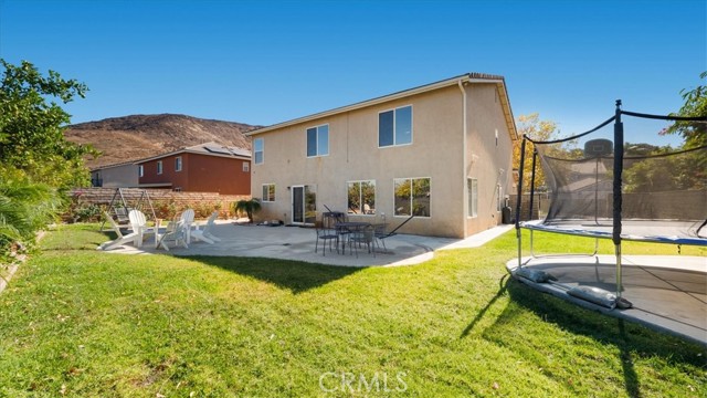 Detail Gallery Image 28 of 39 For 17036 La Vida Ct, Fontana,  CA 92337 - 4 Beds | 2/1 Baths