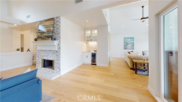 Detail Gallery Image 18 of 56 For 370 Cherry Hills Ct, Thousand Oaks,  CA 91320 - 3 Beds | 3/1 Baths