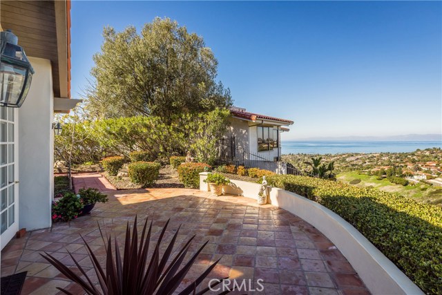 2727 Via Miguel, Palos Verdes Estates, California 90274, 4 Bedrooms Bedrooms, ,3 BathroomsBathrooms,Residential,Sold,Via Miguel,PV17019247