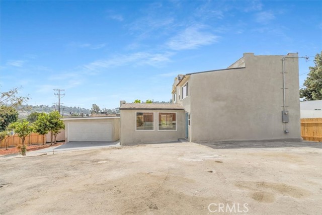 Detail Gallery Image 33 of 65 For 1521 N Bonnie Beach, Los Angeles,  CA 90063 - 5 Beds | 2/1 Baths