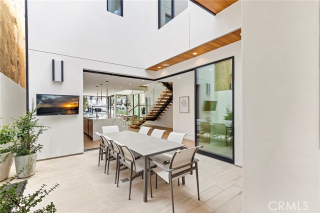 Detail Gallery Image 22 of 61 For 221 Heliotrope Ave, Corona Del Mar,  CA 92625 - 4 Beds | 5/1 Baths