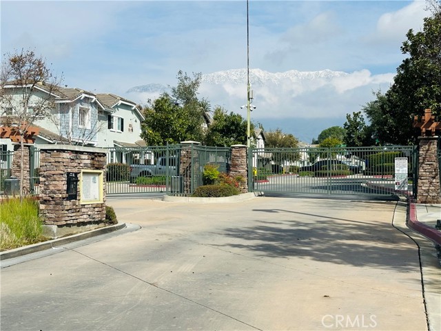 Detail Gallery Image 3 of 25 For 9442 Jack Rabbit Dr #108,  Rancho Cucamonga,  CA 91730 - 2 Beds | 3 Baths