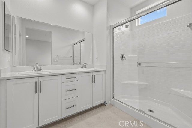 5868 Linden Ave Avenue, Long Beach CA: https://media.crmls.org/medias/a6cbe1ed-c3ed-403c-a52c-d17d9bb296b9.jpg