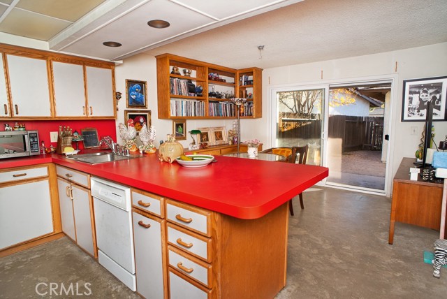 Detail Gallery Image 15 of 36 For 1104 Glenbridge Cir, Westlake Village,  CA 91361 - 2 Beds | 2 Baths