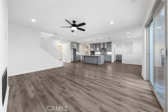 Detail Gallery Image 16 of 73 For 12906 Shorthorn, Corona,  CA 92880 - 6 Beds | 5 Baths