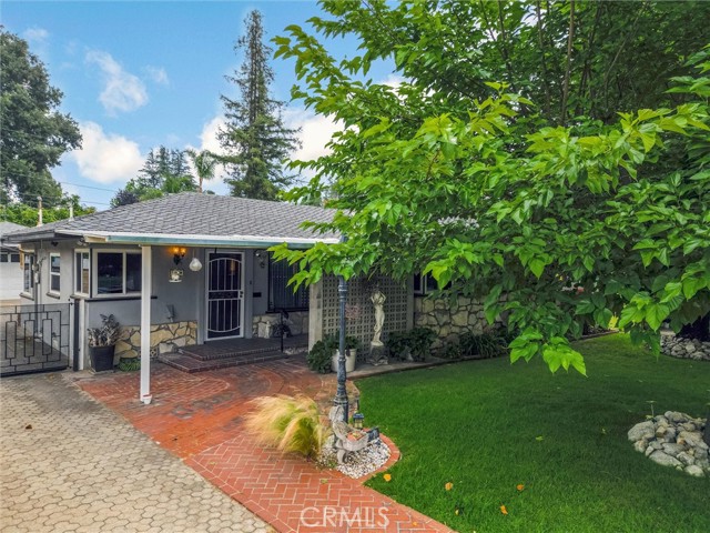 540 Hacienda Drive, Monrovia CA: https://media.crmls.org/medias/a6cce76c-603c-4658-91b5-dff7a085e302.jpg