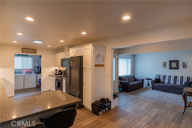 Detail Gallery Image 8 of 61 For 2390 Fruitland Ave, Atwater,  CA 95301 - 3 Beds | 2 Baths