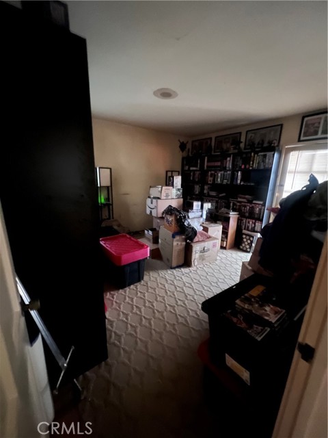 3042 N Beachwood Drive, Los Angeles CA: https://media.crmls.org/medias/a6ce3d0d-0cf4-475f-9c42-f140c29252d1.jpg