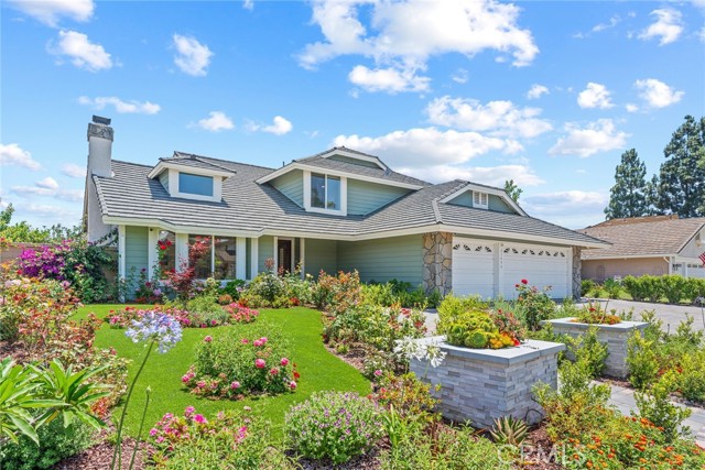 21492 Countryside Drive, Lake Forest CA: https://media.crmls.org/medias/a6ce3eda-dd56-4440-91b9-cfe35f279b52.jpg