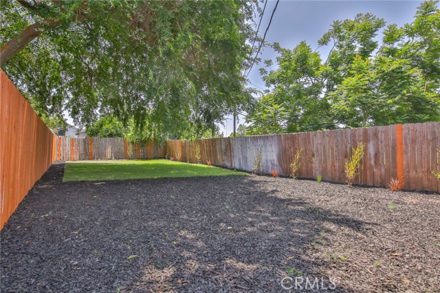 1962 E 114th Street, Los Angeles CA: https://media.crmls.org/medias/a6ceb61e-e646-4f73-8d87-00a175c3f318.jpg
