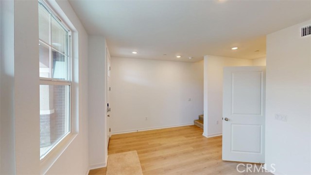 Detail Gallery Image 3 of 52 For 16424 Whittier Bld #5,  Whittier,  CA 90603 - 3 Beds | 3/1 Baths