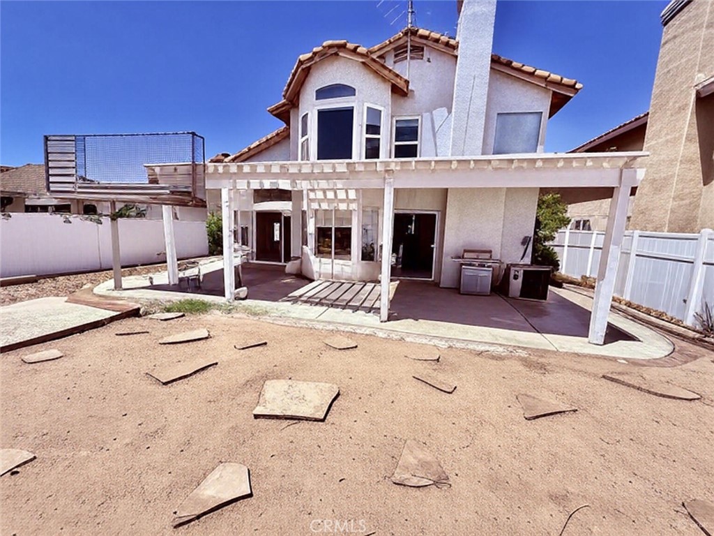 https://media.crmls.org/medias/a6cfbbbf-3eae-433a-be58-faf24ff7c9be.jpg?preset=X-Large