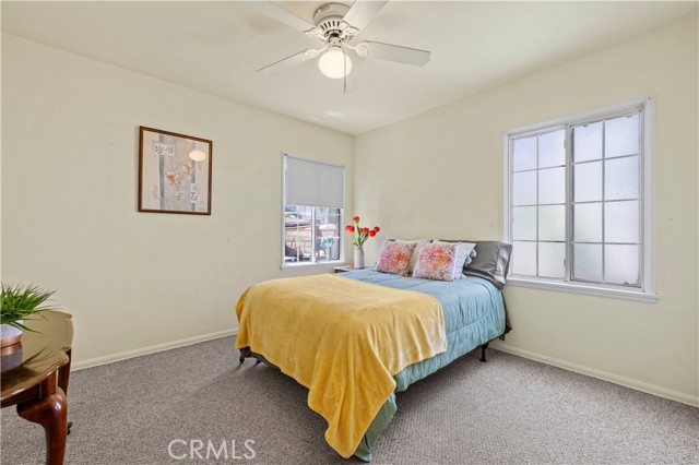 2505 North Keystone Street, Burbank CA: https://media.crmls.org/medias/a6d115a9-dbbc-486a-9d89-8ce4887a20de.jpg