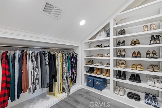 Detail Gallery Image 30 of 47 For 27933 Honeycomb Dr, Saugus,  CA 91350 - 4 Beds | 2/1 Baths