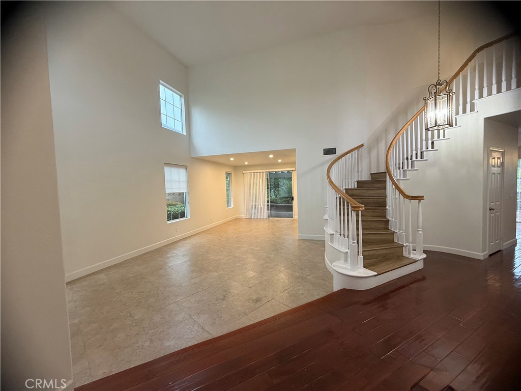 MLS #OC26136886 image #2