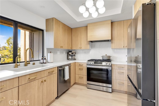 Detail Gallery Image 6 of 41 For 23267 Cherry Hill St, Mission Viejo,  CA 92692 - 2 Beds | 2 Baths