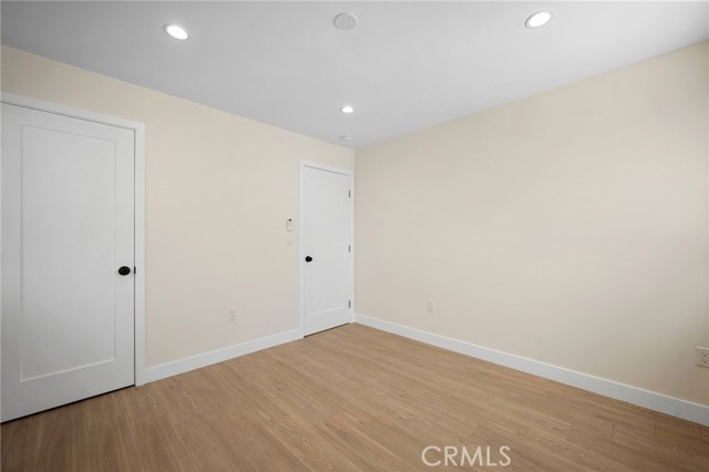 Detail Gallery Image 10 of 15 For 1007 W Angeleno Ave #102,  Burbank,  CA 91506 - 1 Beds | 1 Baths