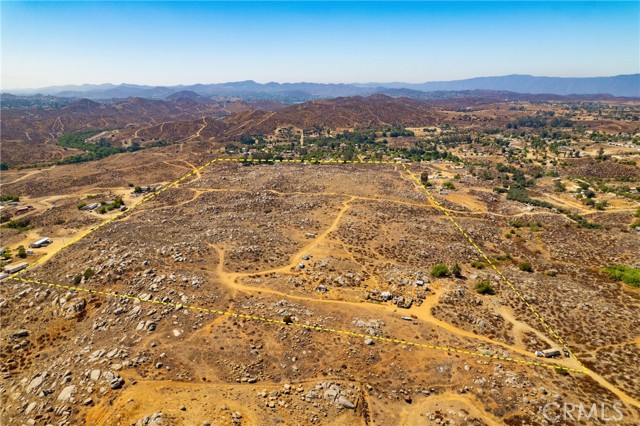 0 Herbert, Perris CA: https://media.crmls.org/medias/a6d2ed33-8df9-4e78-99e3-a42b5285cb14.jpg