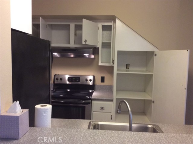 Detail Gallery Image 2 of 9 For 275 Streamwood, Irvine,  CA 92620 - 0 Beds | 1 Baths
