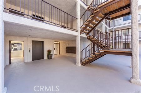Detail Gallery Image 8 of 9 For 835 E Lomita Ave #202,  Glendale,  CA 91205 - 2 Beds | 1 Baths