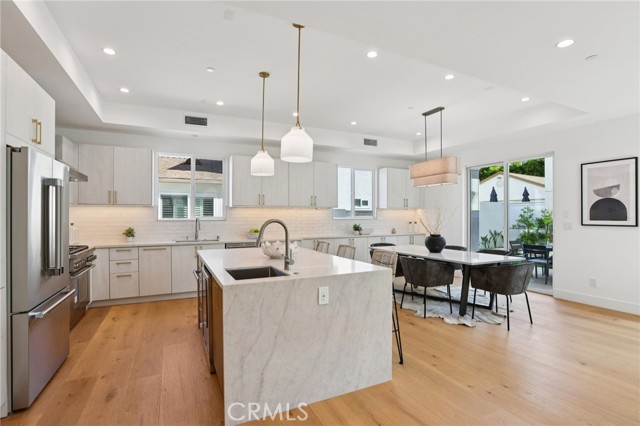 Detail Gallery Image 13 of 50 For 1914 Belmont Ln #B,  Redondo Beach,  CA 90278 - 4 Beds | 3/1 Baths