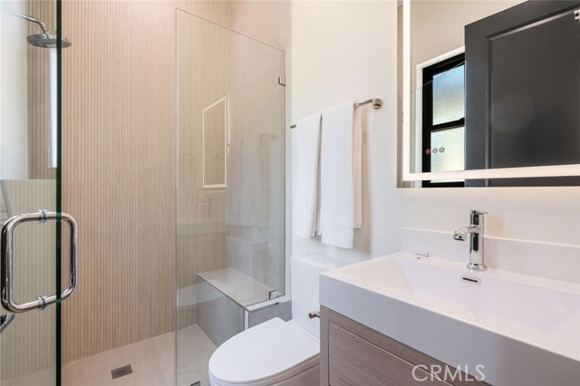 521 N Sparks Street, Burbank CA: https://media.crmls.org/medias/a6d4c12a-123e-4210-b7b0-1f06308d01e7.jpg